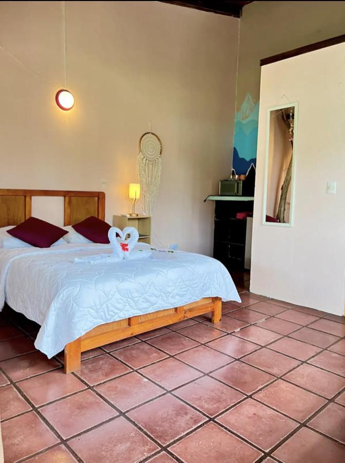 Casa Geraldo Bed & Breakfast Manuel Antonio Exterior photo